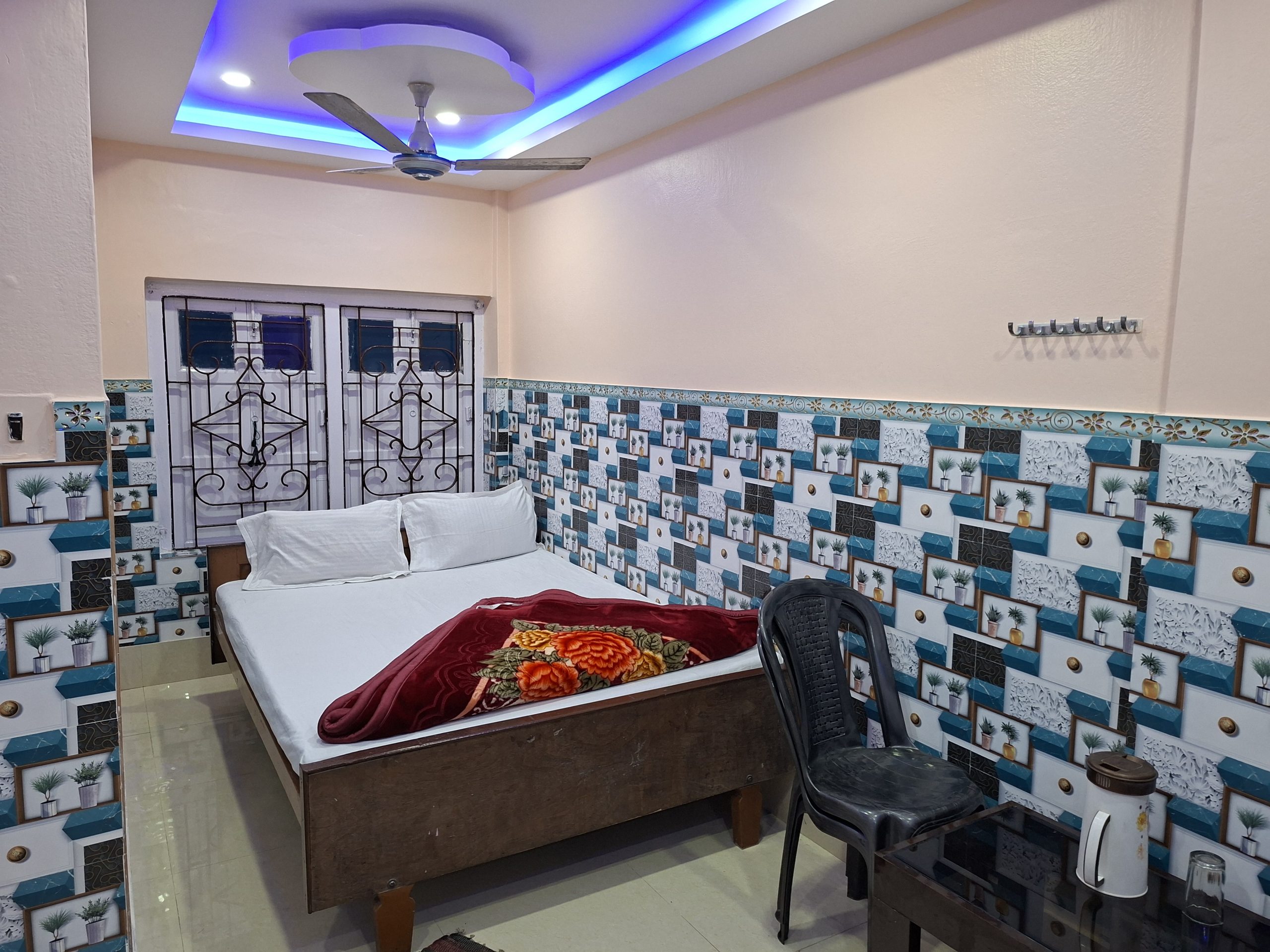 HOTEL AMIT LODGE